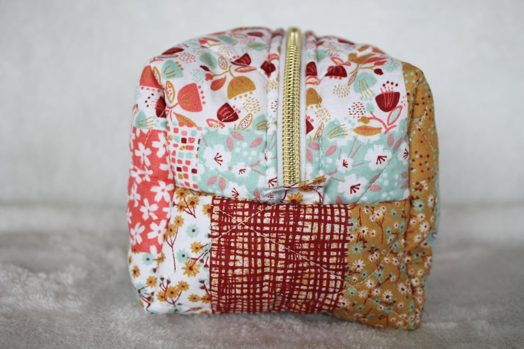 Necessär - patchwork gul