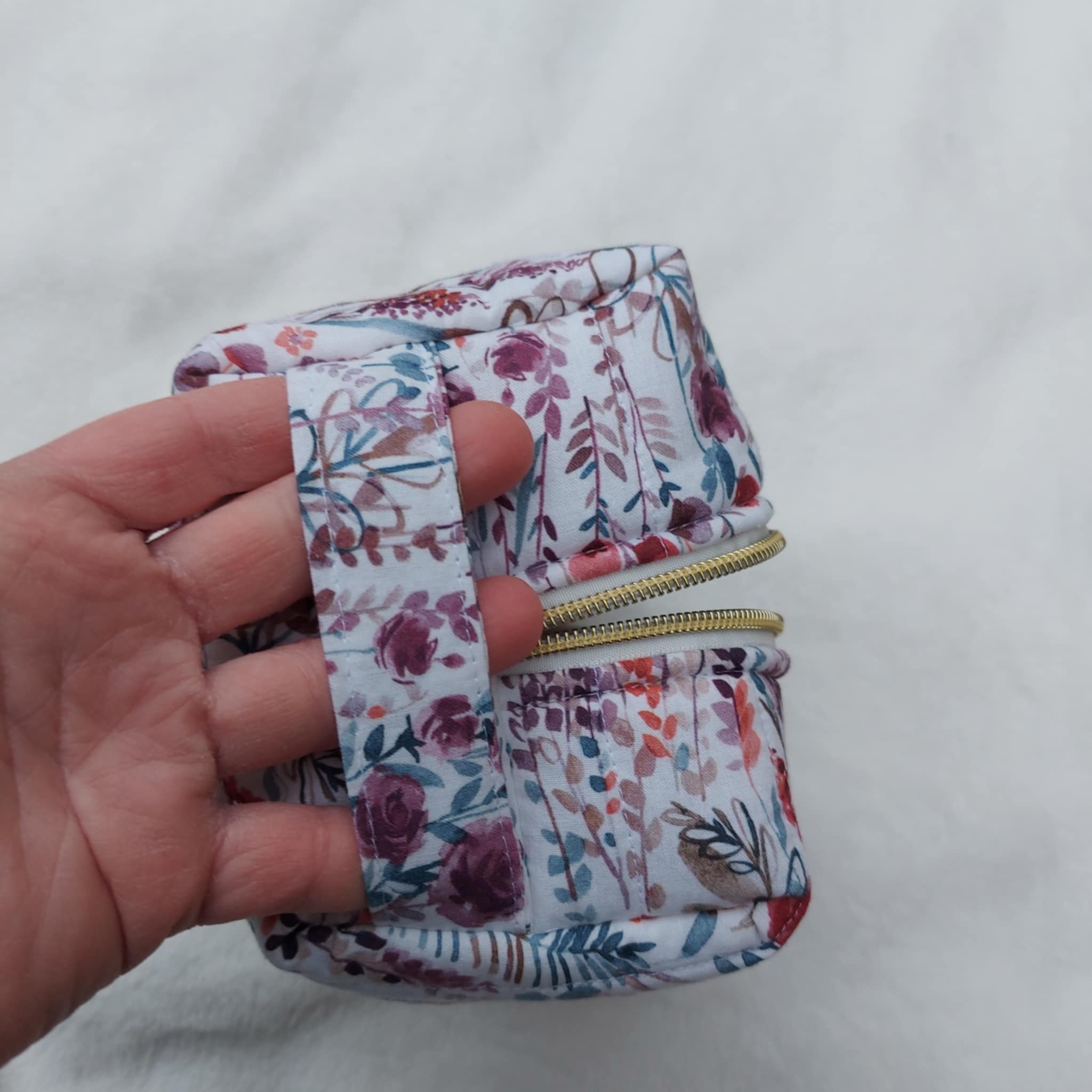 Necessärer UTFÖRSÄLJNING